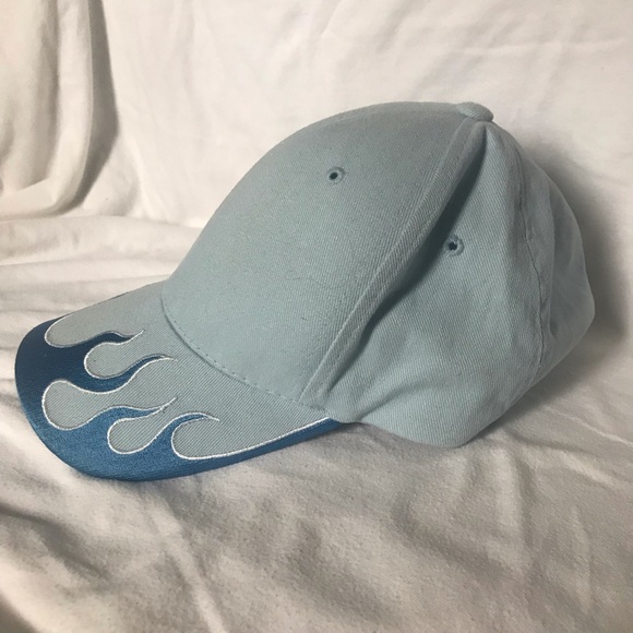 Blue flames hat - Picture 2 of 4